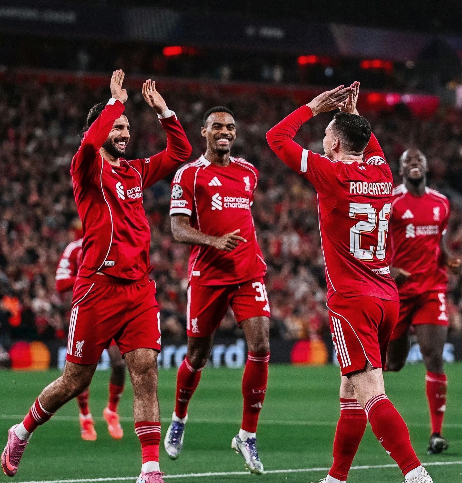 AYX Esports-包含转折点！利物浦止住颓势；英超今晨攻防权衡；气氛紧张；心理建设被强调的词条